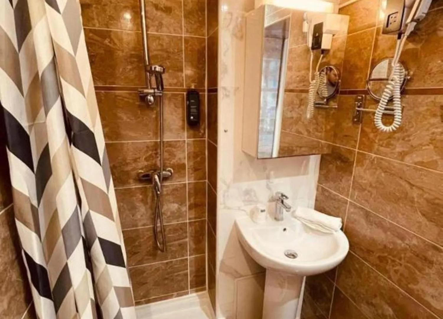 Hotel Hipotel Gambetta Republique 2*