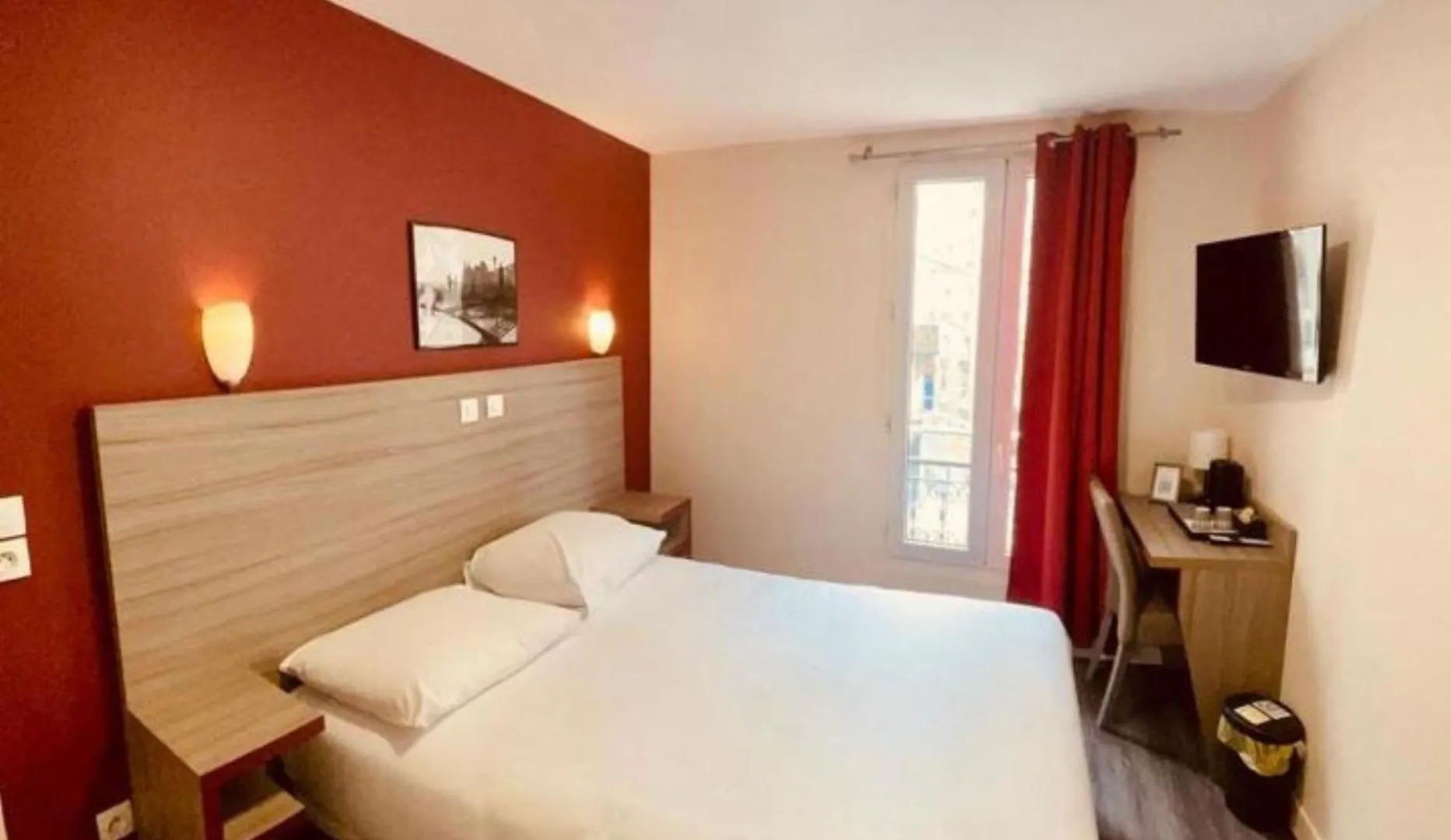 Hipotel Gambetta Republique 2* Paříž