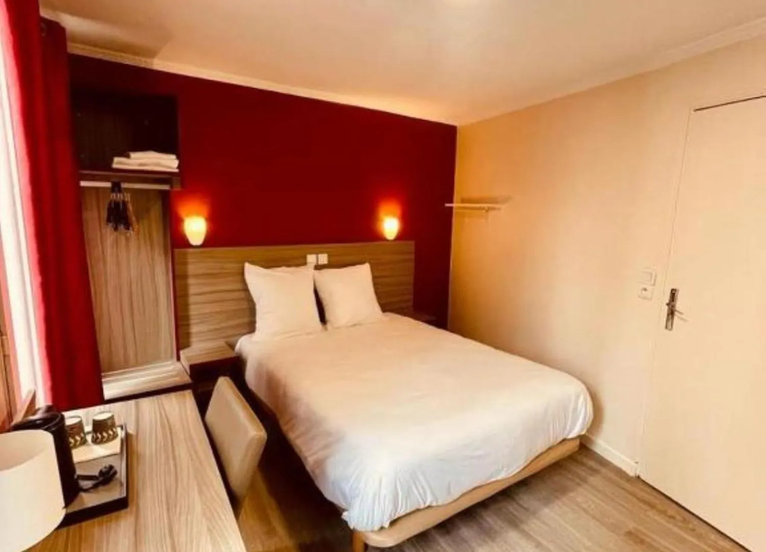 Hotel Hipotel Gambetta Republique Paříž